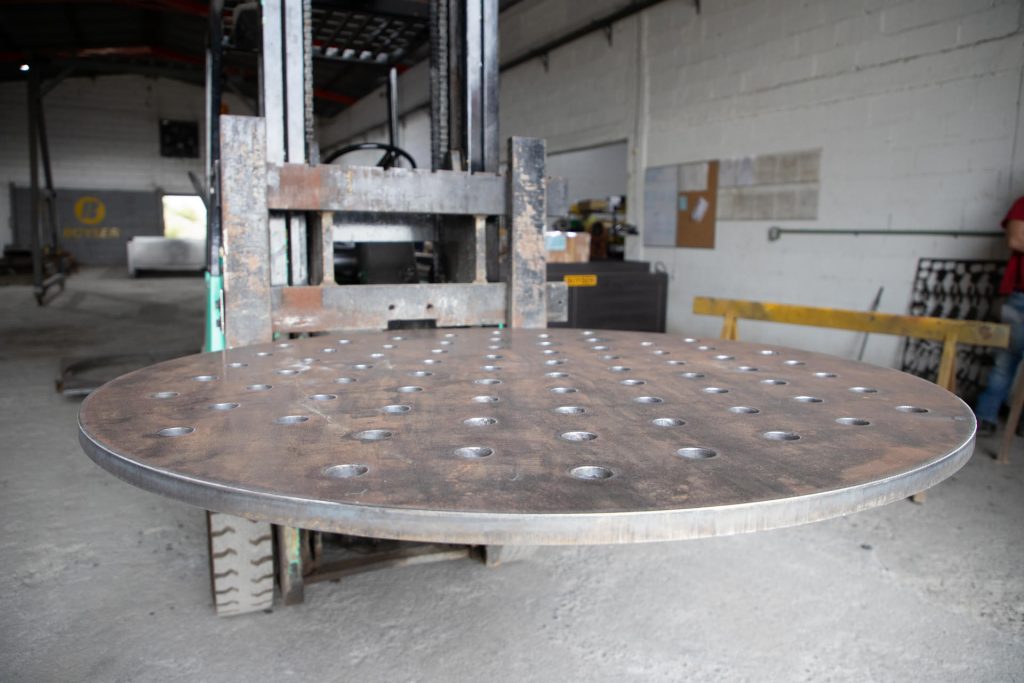 Muestras de cortes realizados por nuestros clientes con un sistema de oxicorte BOSYER